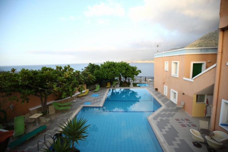 Ormos Atalia Aparthotel Bali  Eksteriør billede